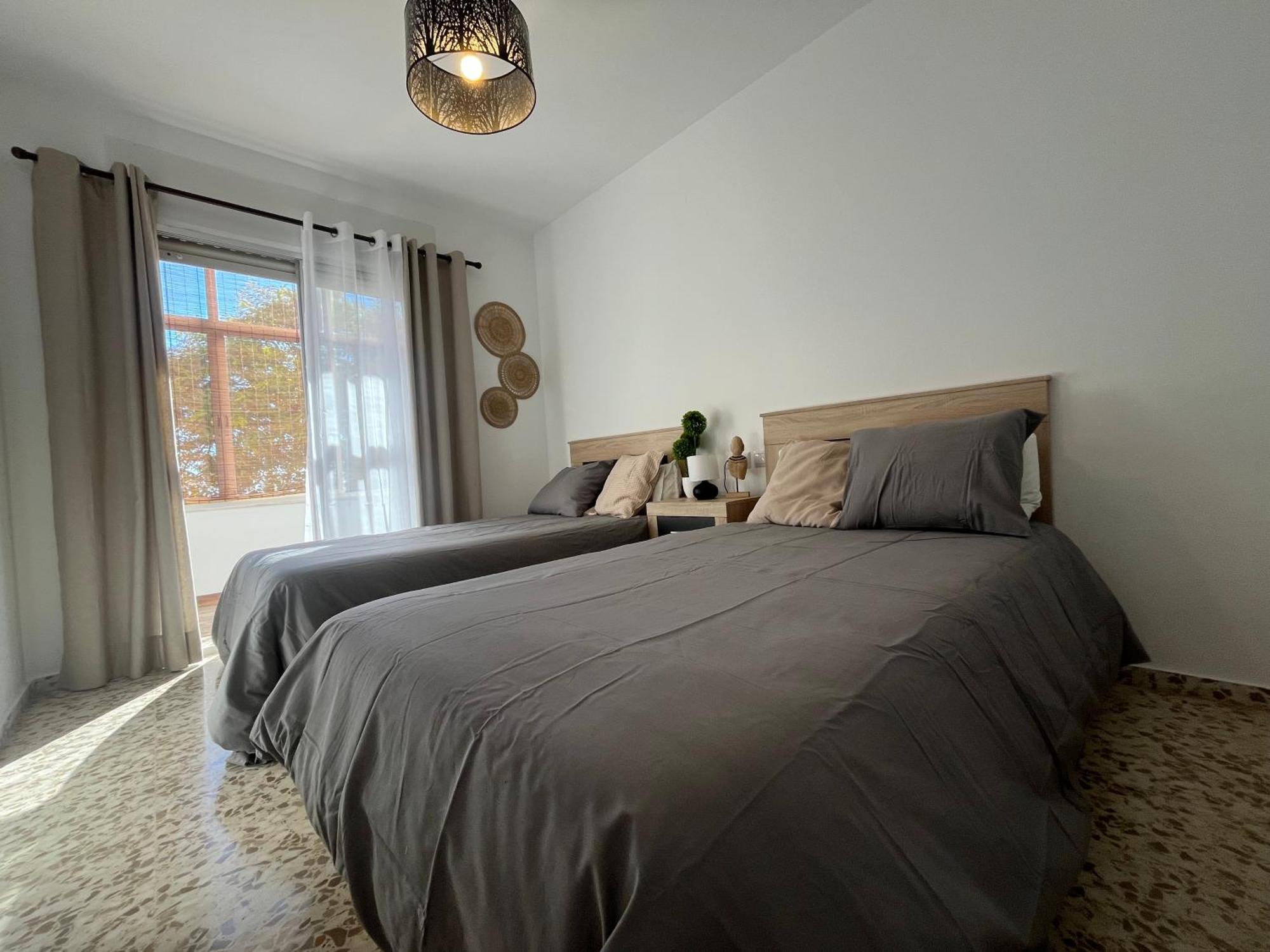 Rent4 Huelin Lägenhet *